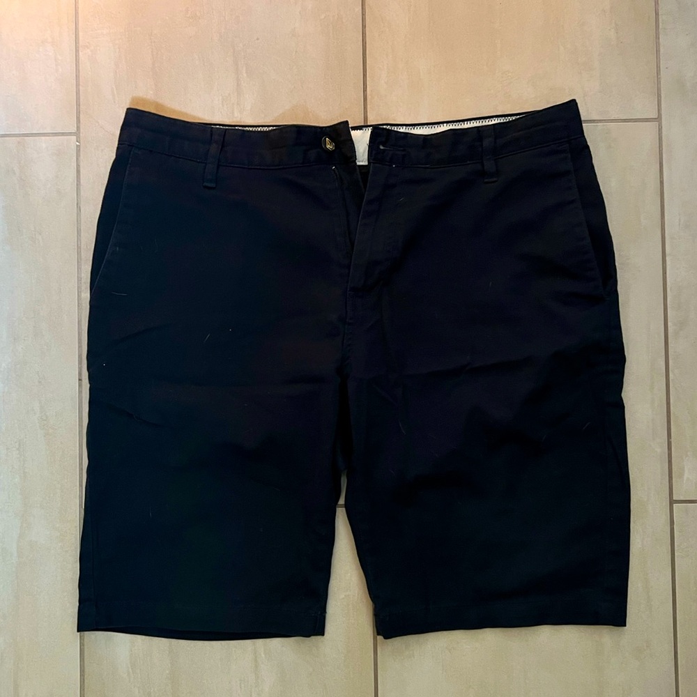Clean well kept Volcom Black Khaki shorts size 33